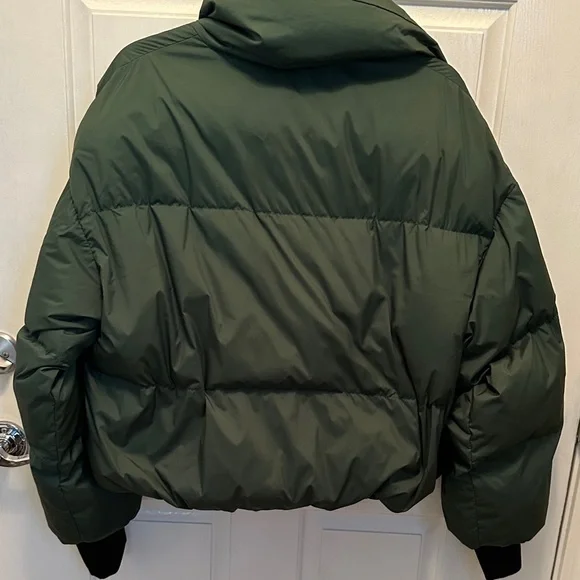 Orolay Green Down Puffer Jacket zippered pockets Size M - Picture 5 of 8